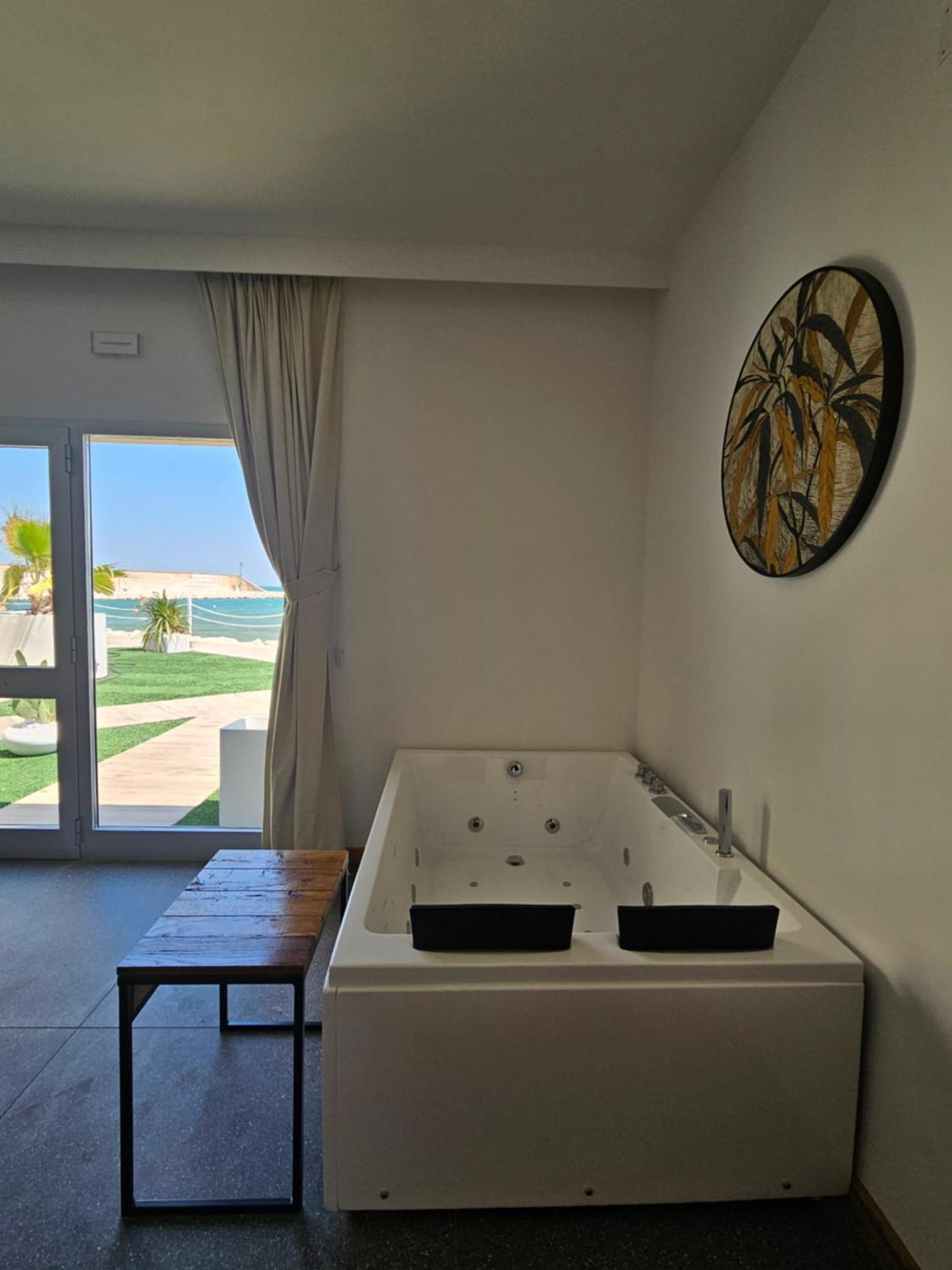 Dada Suites And Sea San Salvo Ngoại thất bức ảnh