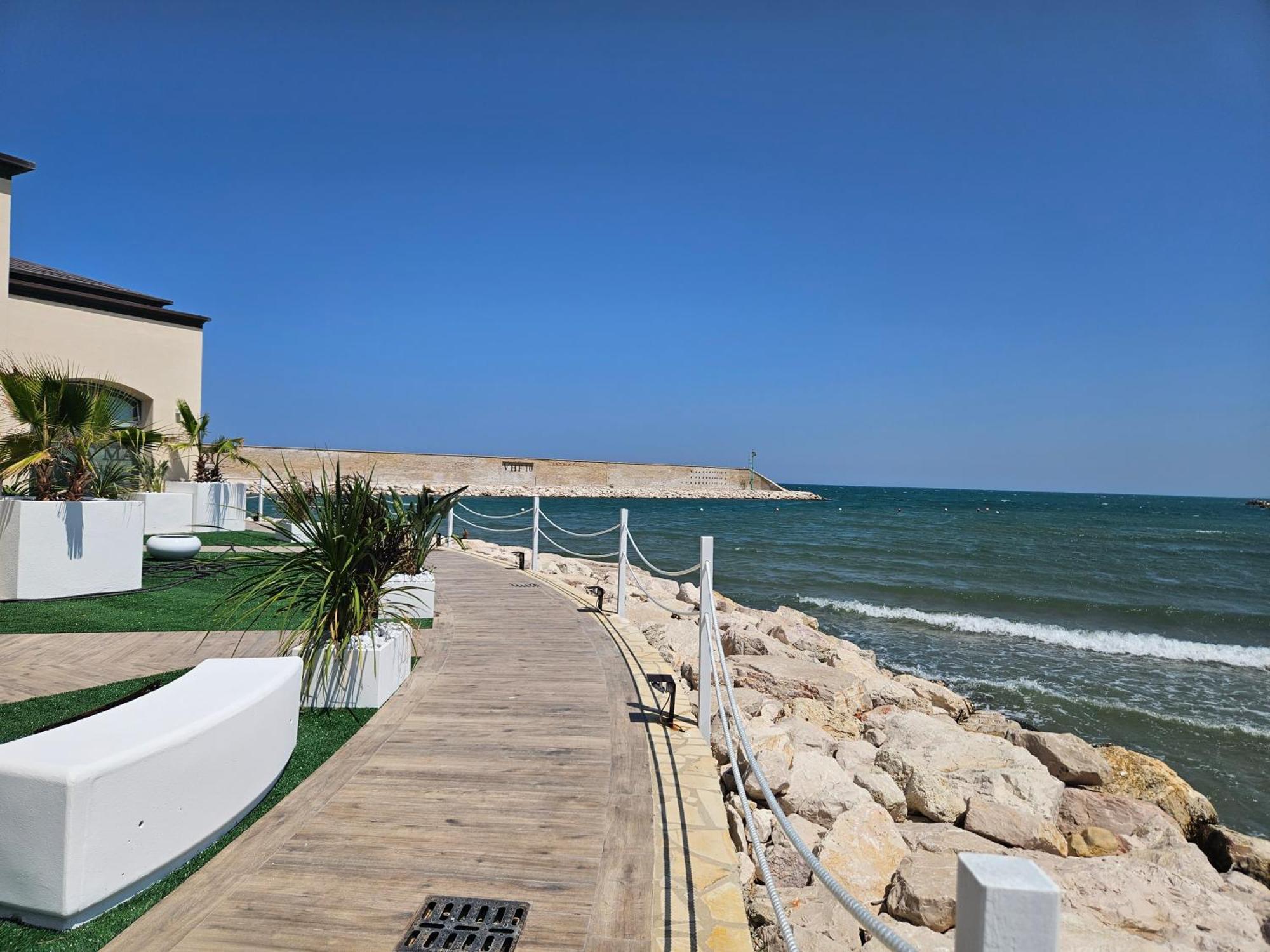 Dada Suites And Sea San Salvo Ngoại thất bức ảnh